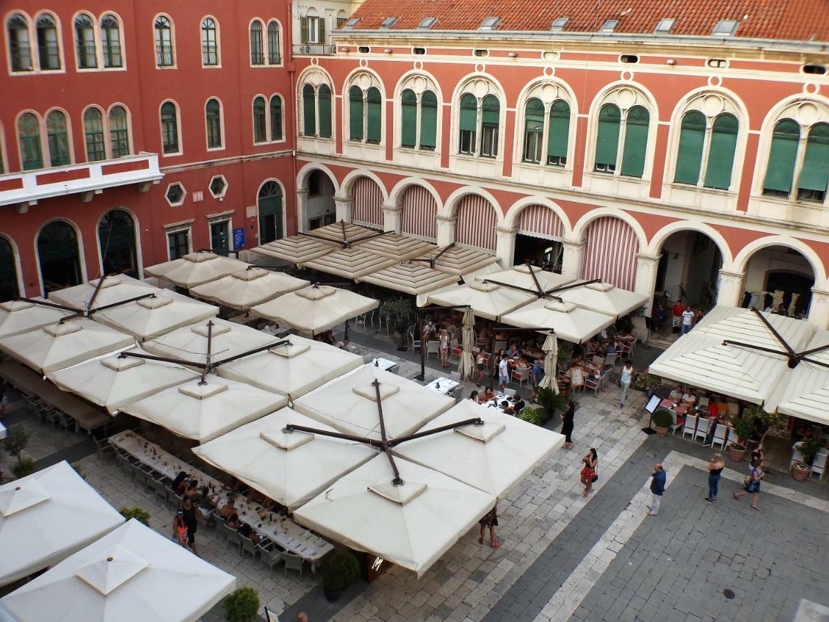 Loft At Republic Square Leilighet Split Eksteriør bilde